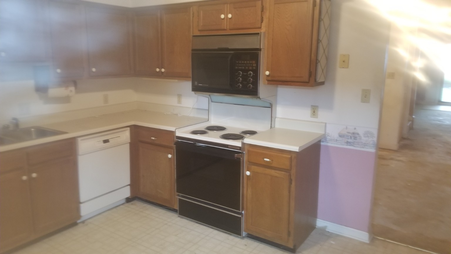 Kitchen renovation — cooking area before renovation